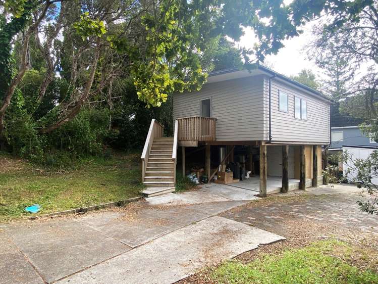15A Maori Hut_0
