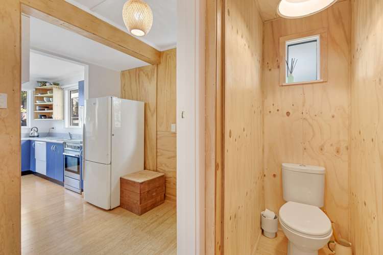 64 Montreal Road Toi Toi_6