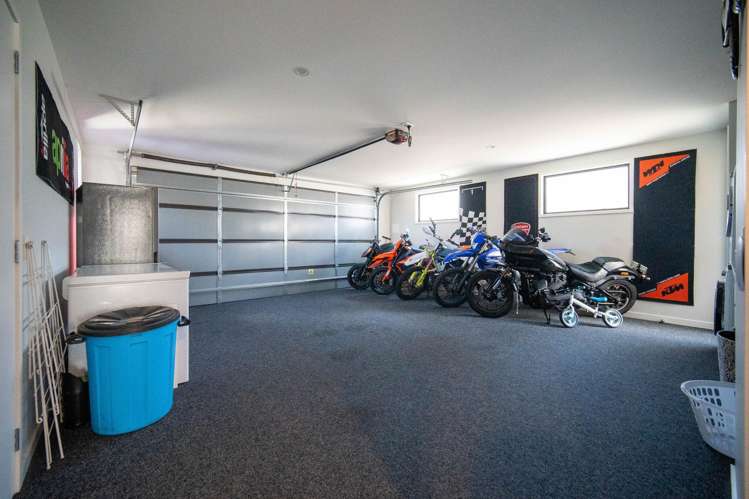 18 Sabine Drive Richmond_17