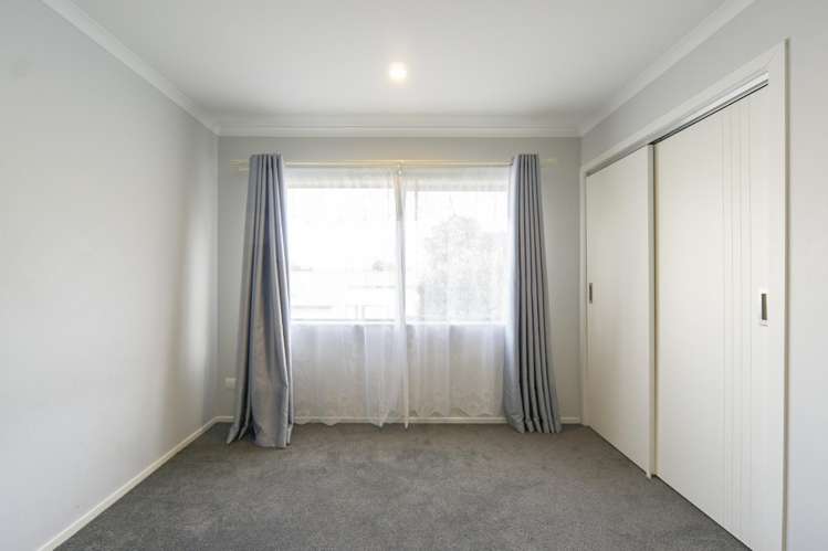 1/13 Crosher Place Hillcrest_12