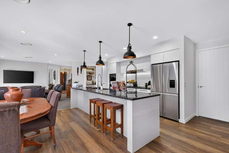 5 Ruahine Road Poraiti_25