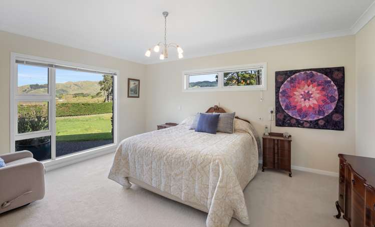 51 Paul Faith Lane Te Horo_14