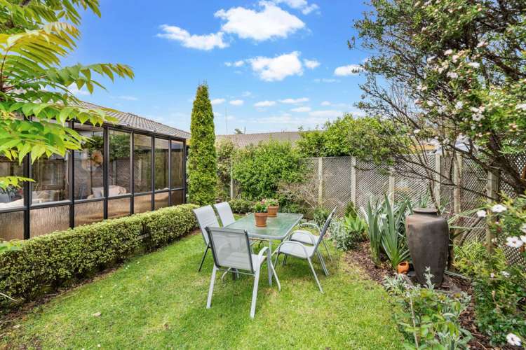 2/12 Moenui Avenue Orewa_10