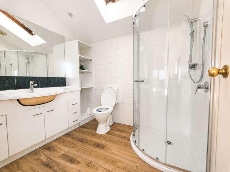 2 Mellons Bay Road 10679_16