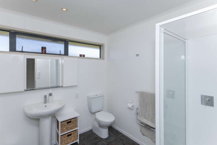 4 Margaret Place Lytton West_10