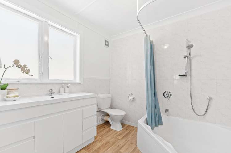 7 Kauri Road Stanmore Bay_14