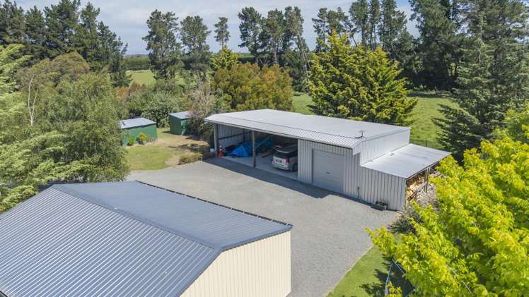 43 Bruces Road Sefton_38