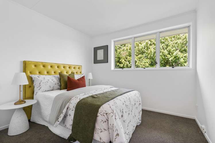 1 Phillip Parade Forrest Hill_12