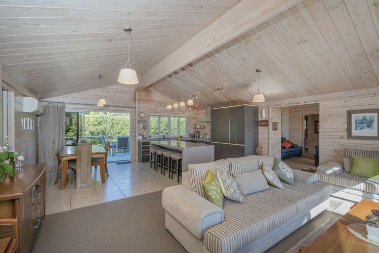 103 The Quay Pauanui_5