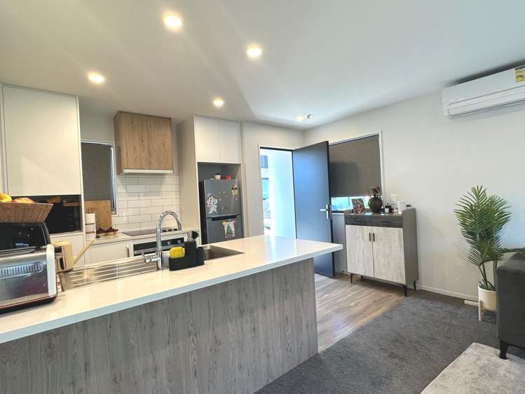 2/116 Cranford Street Saint Albans_1