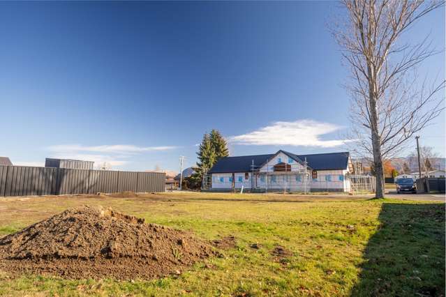 Smart Land Buy – Build Flexibly, Earn Freely