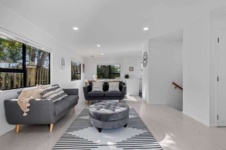 2/35 Camrose Place Glenfield_5
