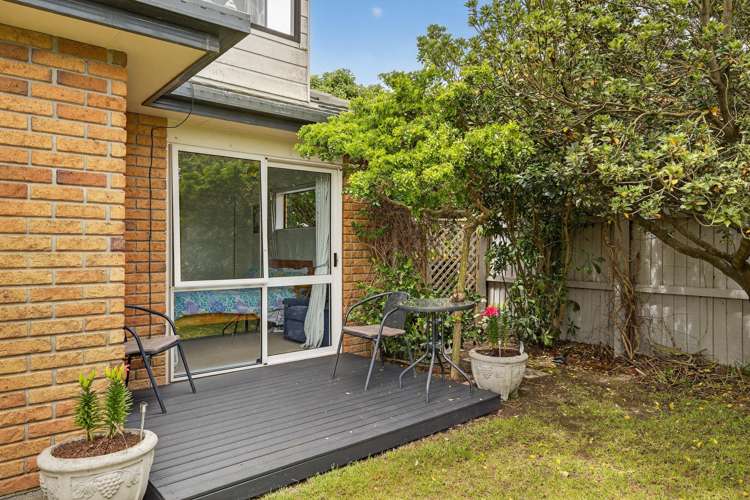 2/7 Crofts Lane Parklands_27