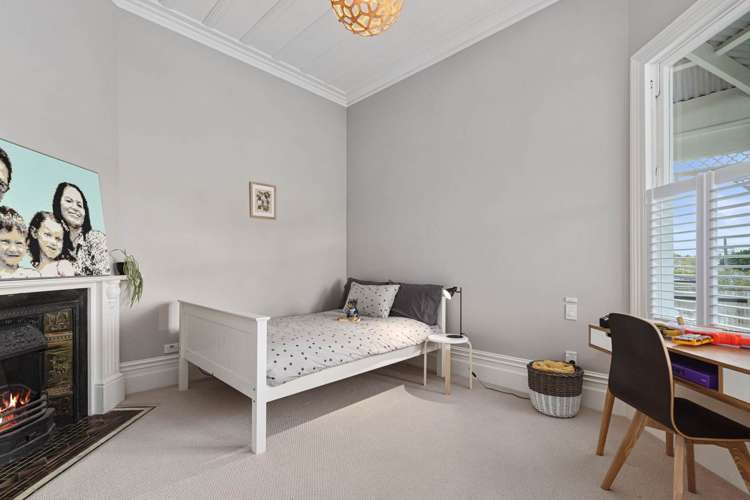 11 Shoal Bay Road Devonport_4