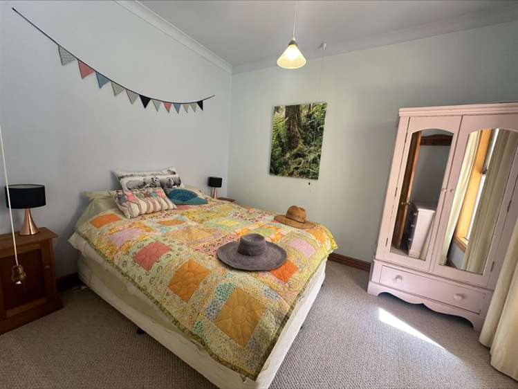 311 Hollands Road Darfield_10