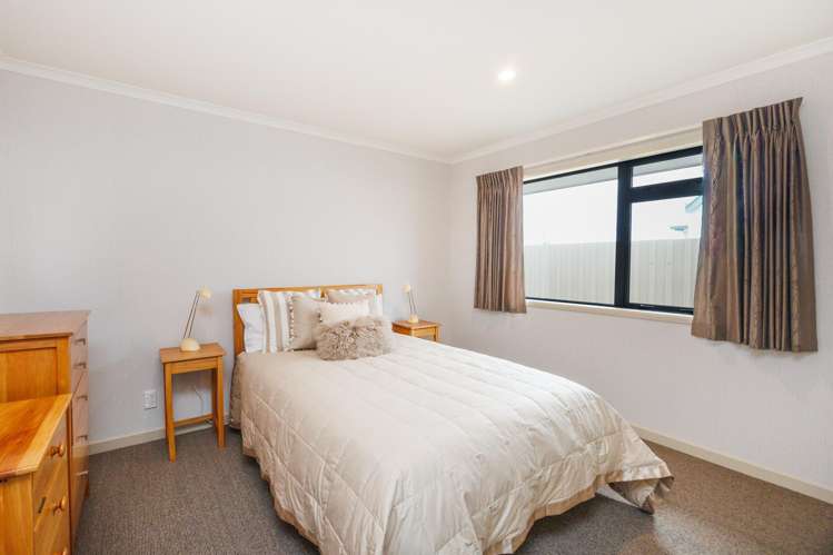 88 Warwick Street Feilding_12