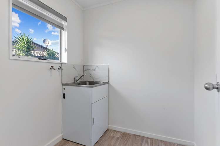 4 Stoll Place Clendon Park_10