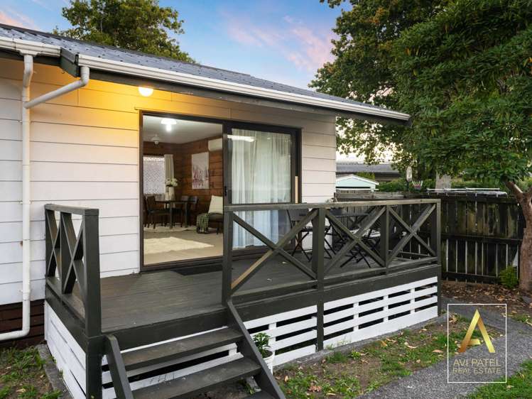 1/9 Te Kanawa Crescent Henderson_13