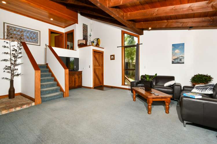 49 Waitakere Road Waitakere_10