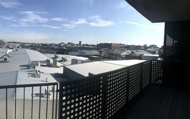 302/36c Welles Street 1419_1