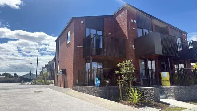 $759k Investment. 6.5% Return. Dual-Key Incomes.