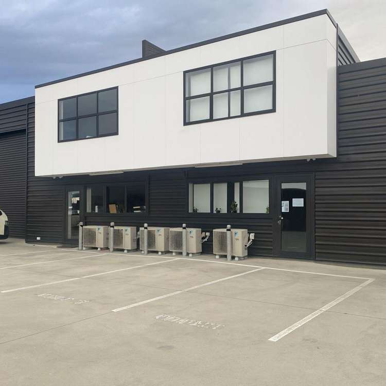 Unit 2/145 Ingram Road_0