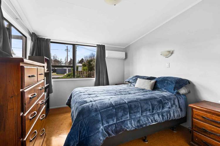 202 Caroline Place Mayfair_6