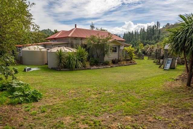 915 Waiwhero Road Ngatimoti_3