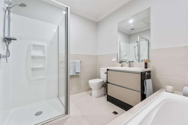 65 Glidepath Road Hobsonville_14