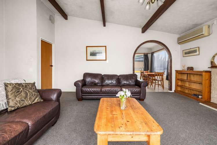 8 Jeffares Place Taradale_7