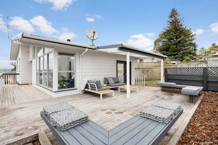 48 Eyre Street Henderson_20