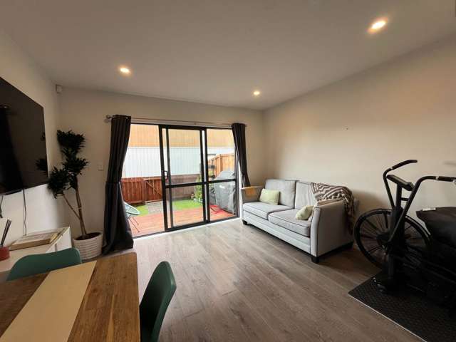 6/8 Arney Road Ranui_4