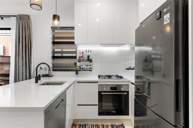 18 Treeline Lane Flat Bush_4