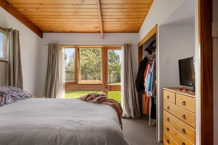 111 Iranui Road Inner Kaiti_12