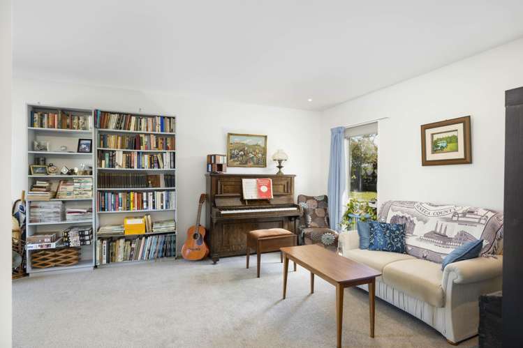 7 Francis Lane Masterton_6