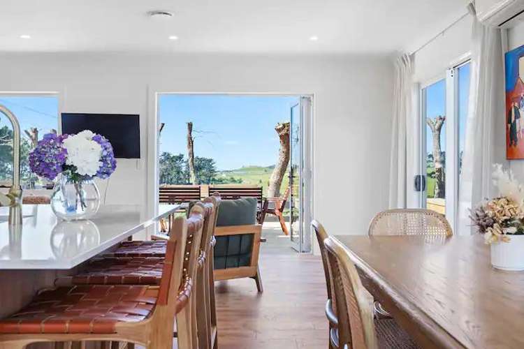 43 Donnelly Street Oakura New Plymouth Houses for Rent One Roof