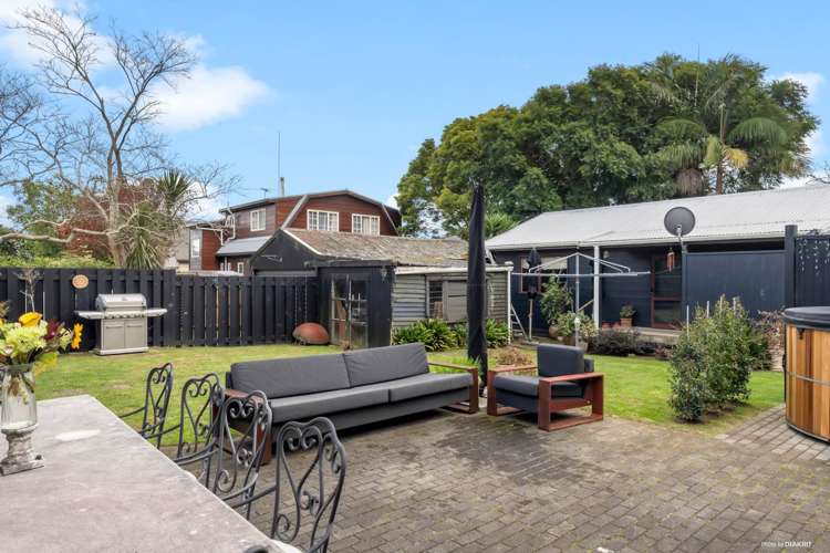 17 Clark Road Pahurehure_5