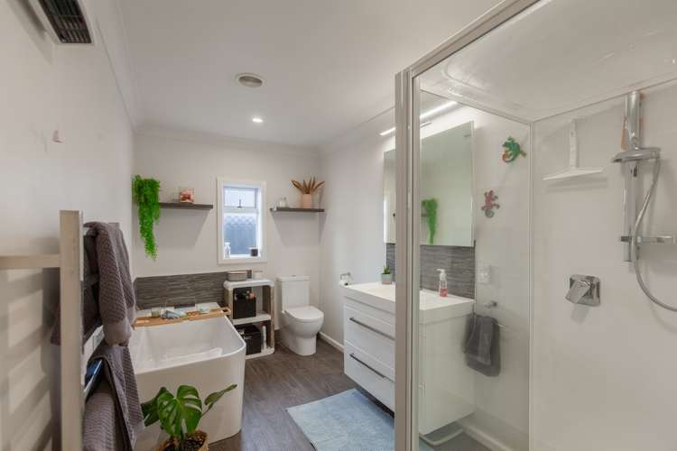 23 Howard Road Taradale_19