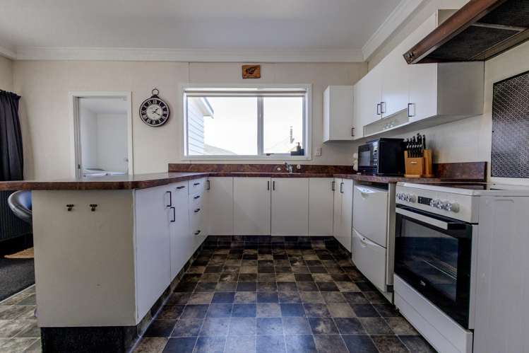 37 Firth Street Cobden_3