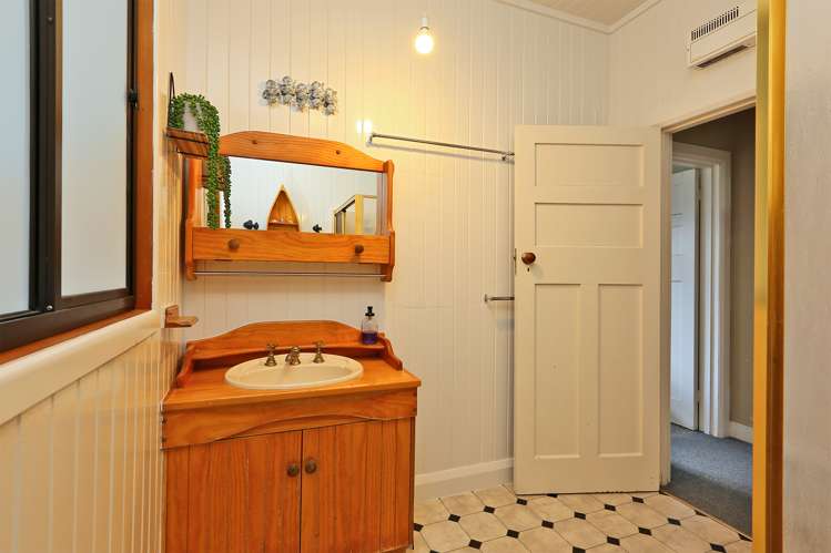 510a Oliphant Road Raureka_8