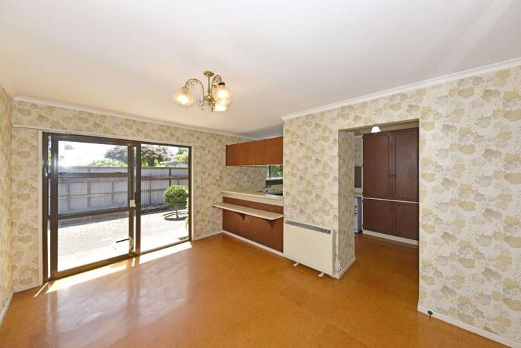 2/11 Gatonby Place Avonhead_5