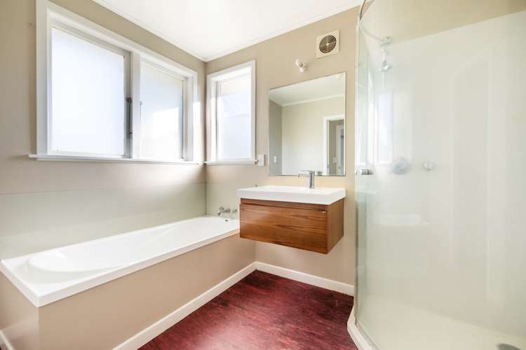 11 Maybelle Place Kelston_15