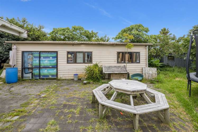 7 President Avenue Papakura_4