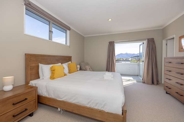 1 Koru Way Wanaka_5