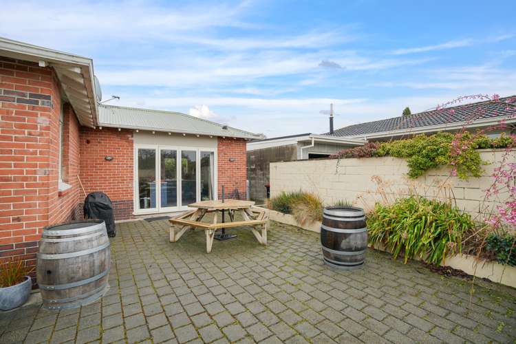 138 Catherine Street Windsor_16