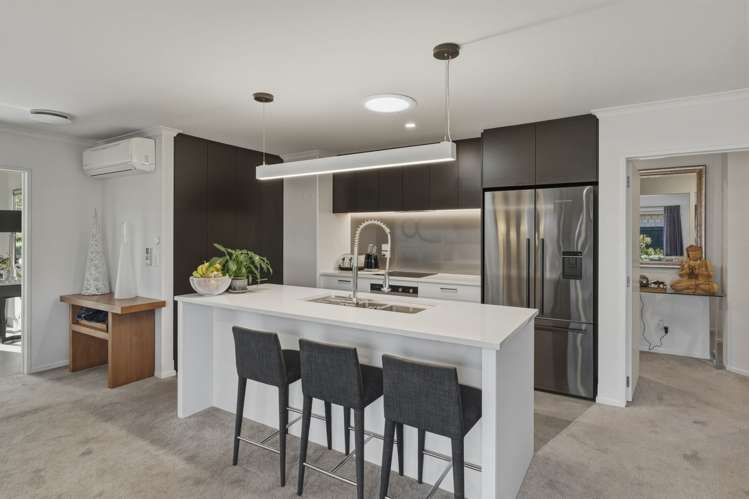 29 Pohutukawa Crescent Parklands_6