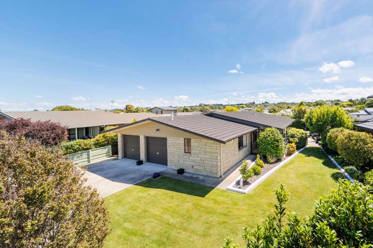 8 Willowbank Crescent Feilding_14
