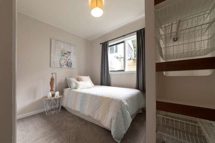 65 Takahe Road Titirangi_12