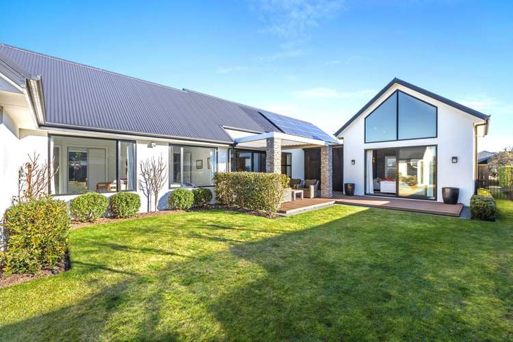49 Vernon Drive Lincoln_21