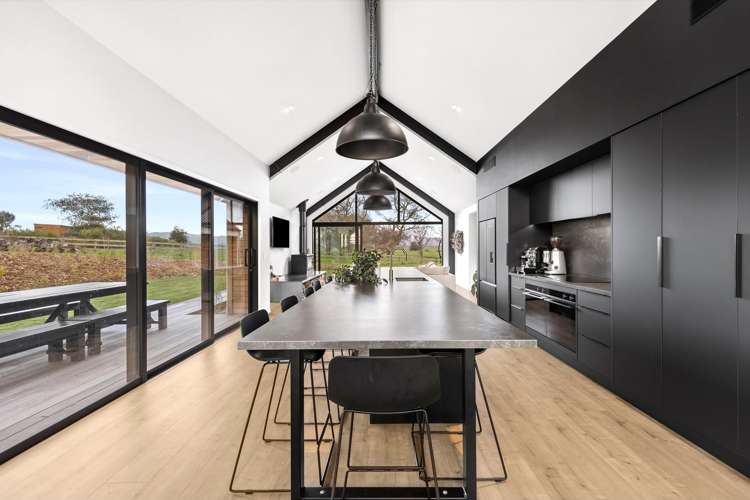 3072 Cambridge Road Cambridge_9